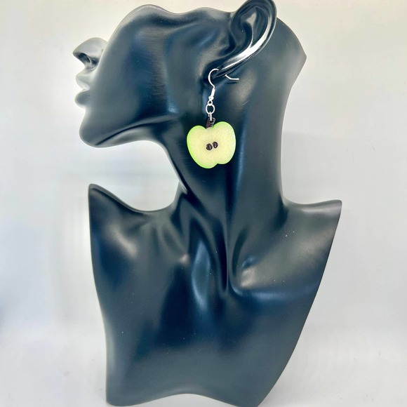 Apple Slice Earrings - Teacher Earrings - School Earrings - Summer Fruit Earring - Picture 8 of 10